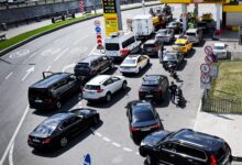 Long Lines for Gas Shatter the Illusion of Normalcy in Wartime Russia