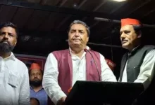 सपा सांसद का आपत्तिजनक बयान, बोले- बहुसंख्यक आवाम जहरीली हुई