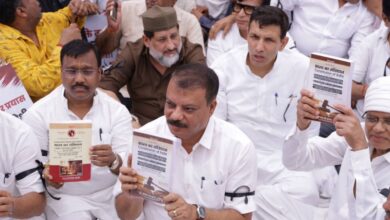 मीनाक्षी नटराजन का नामांकन निरस्त होना लोकतंत्र पर हमला: उमंग सिंघार का आरोप “बीजेपी की स्क्रिप्ट के तहत रोका गया विशेष विमान”