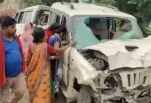 बिहार: बेगूसराय में दो स्कार्पियो गाड़ियां आमने-सामने टकराईं, तीन युवकों की मौत