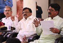 बड़ी खबर LIVE: जो पार्टी छोड़ना चाहते हैं उसे छोड़ेंगे नहीं, हमने कानूनी लड़ाई की शुरुआत कर दी- संजय राउत